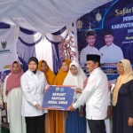 Safari Ramadan di Pulau Kelang, Bupati SBB Salurkan 15 Paket Bantuan Modal UMKM bagi Warga Tiang Bendera